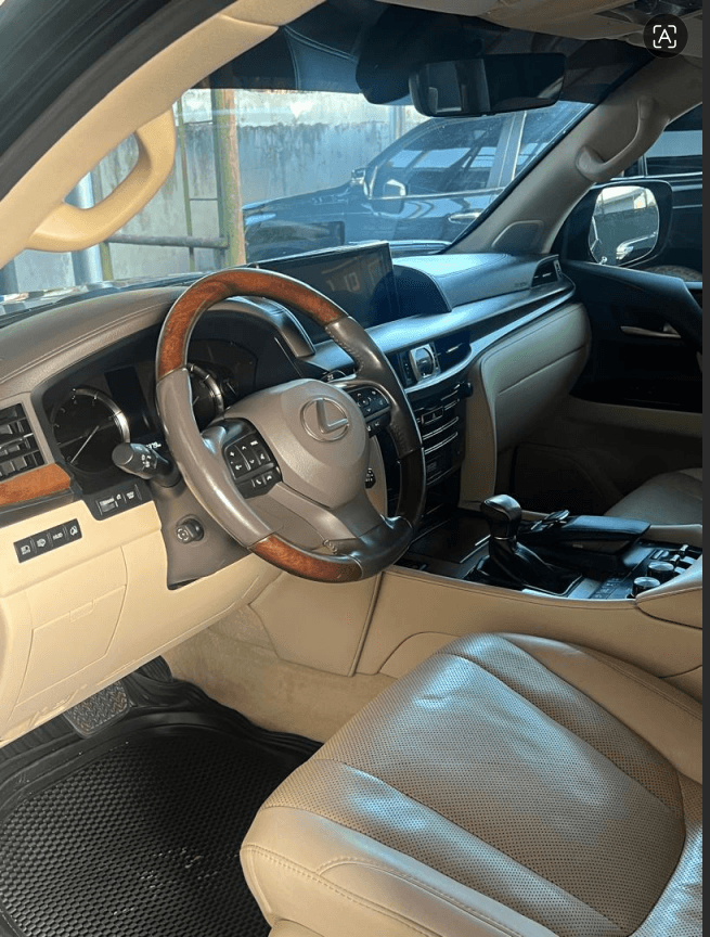 2023 Lexus LX570
