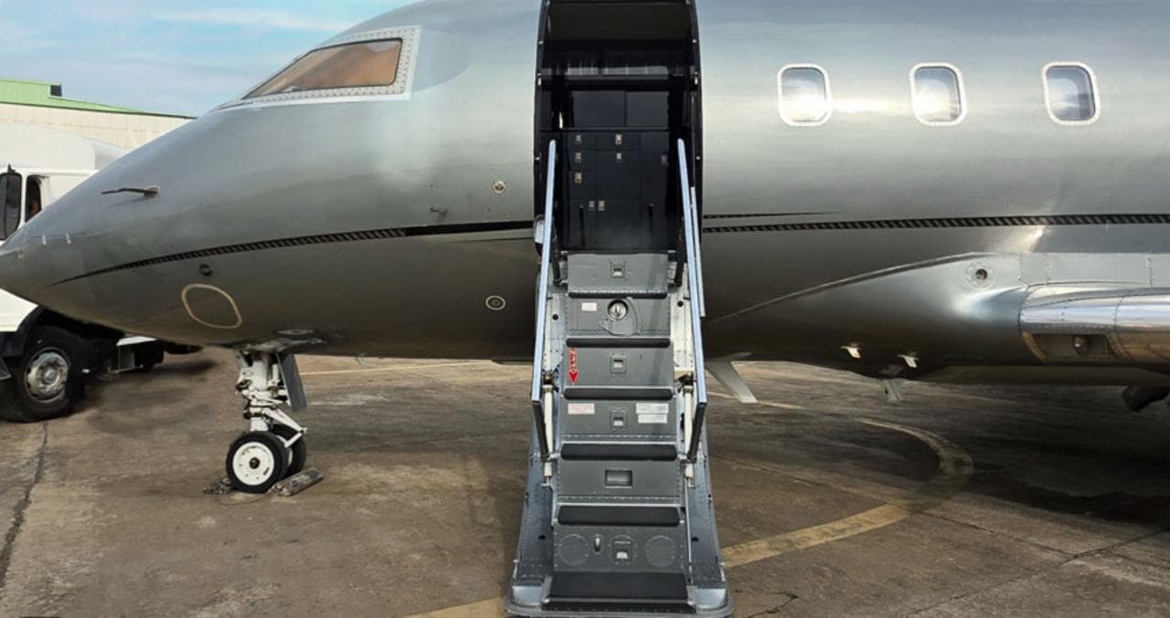 Bombardier Challenger 604